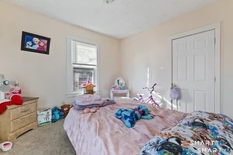 Building Photo - 147 Martin St