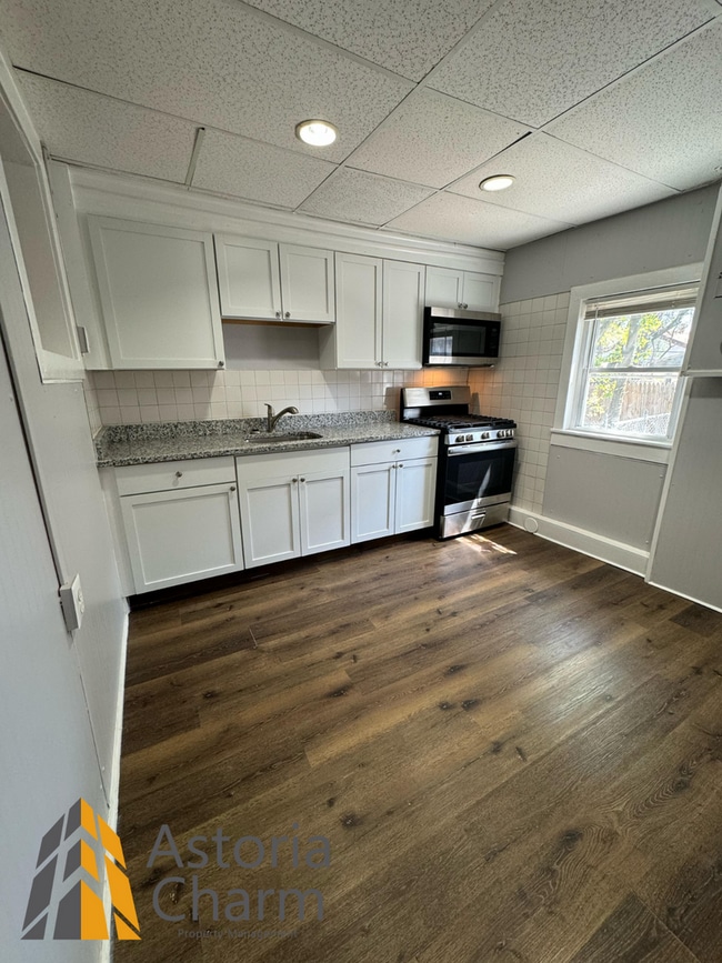 Building Photo - One month free on a 13-month lease or $1,177/month for 13 months with move in by January 31, 2026