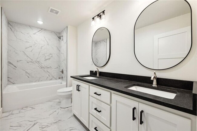 Building Photo - 4 Leven Ln