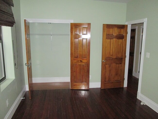 Building Photo - Charming 2 Bedroom/1 Bathroom Apartment in Reservoir Hill, MD!