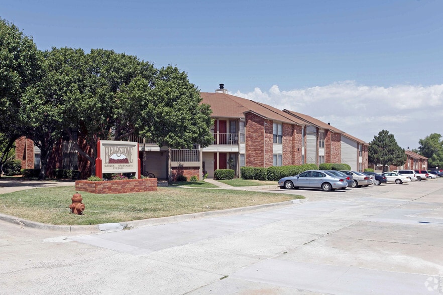 Fieldstone Garden Apartments 101 Fieldstone Way Mustang OK 73064