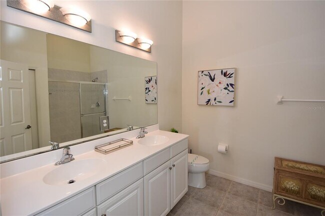 Building Photo - 400 Canopy Walk Ln