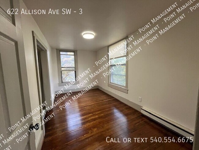 Building Photo - 622 Allison Ave SW