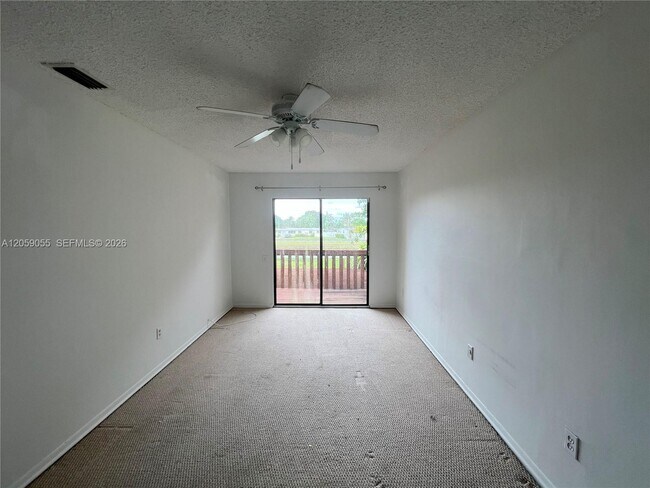 Building Photo - 6211 SW 116th Pl