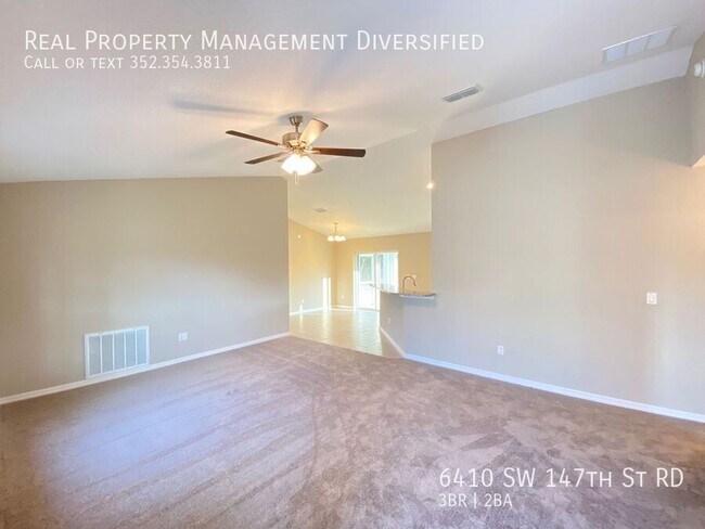 Building Photo - 6410 SW 147th St Rd