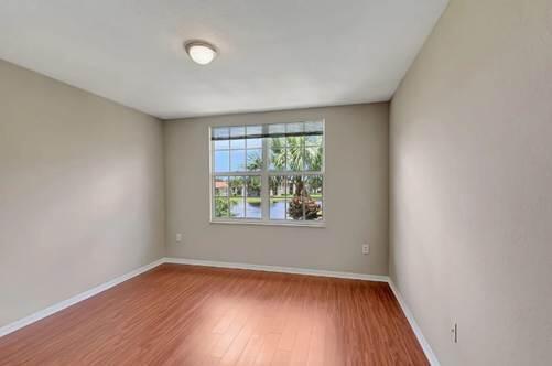 Building Photo - 15155 Michelangelo Blvd