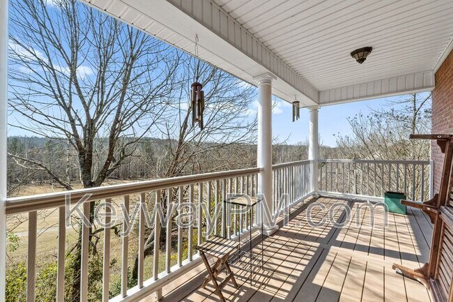 Building Photo - 529 John Fox Run