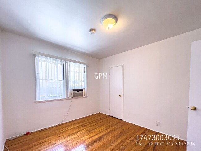 Building Photo - Stunning 1BR in Prime Location!