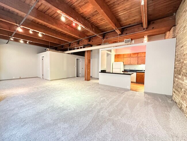 Building Photo - 540 N Lake Shore Dr