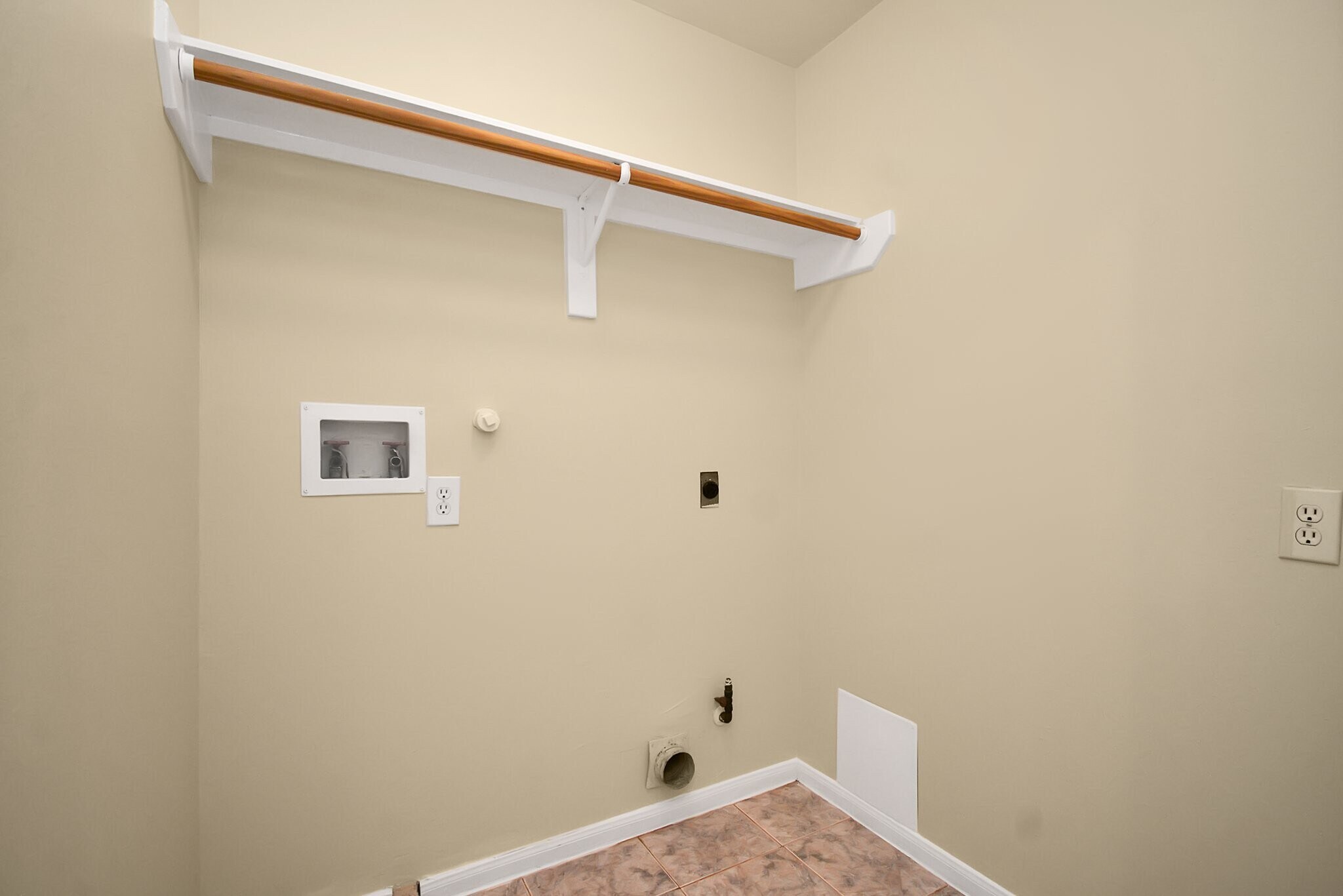 Building Photo - 4123 Valedon Ln