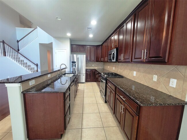 Building Photo - 17006 Cherokee Lake Ln