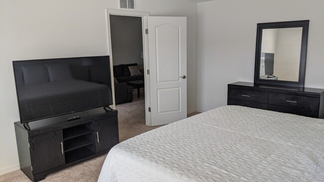 Building Photo - 6029 Eagle Pointe Dr