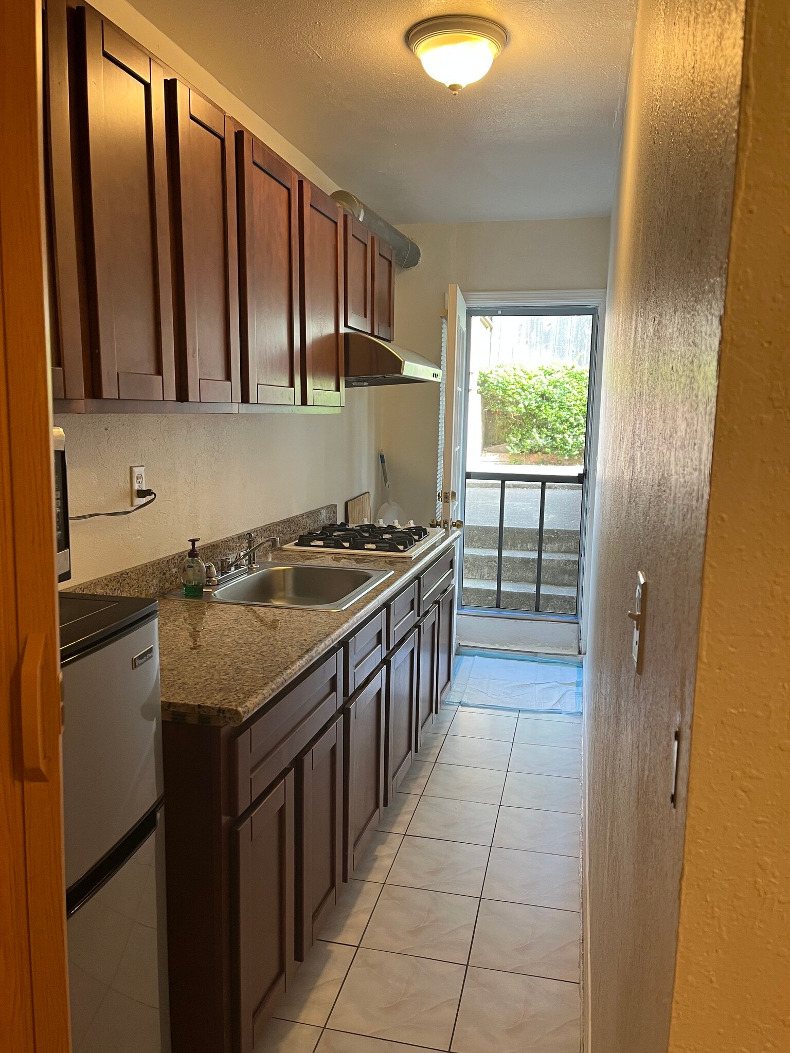 Building Photo - 16 Victoria St