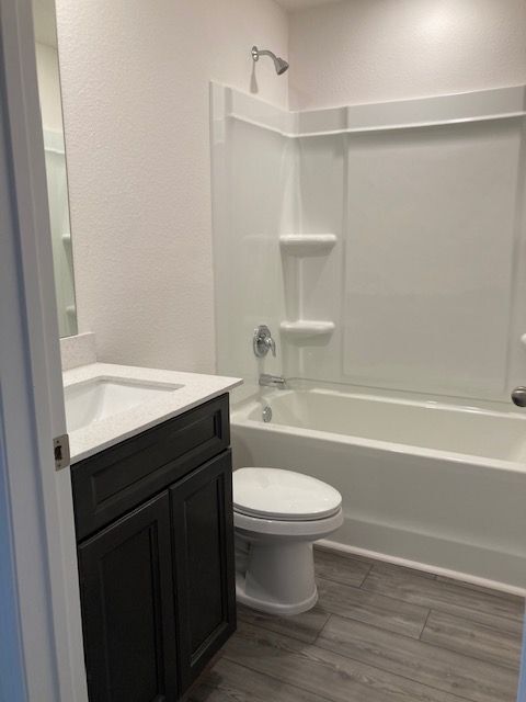 Building Photo - 11 Ripcord Ln