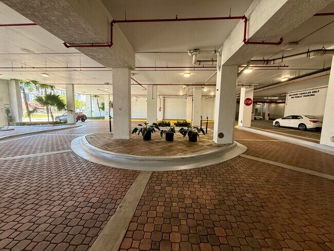 Building Photo - 140 S Dixie Hwy