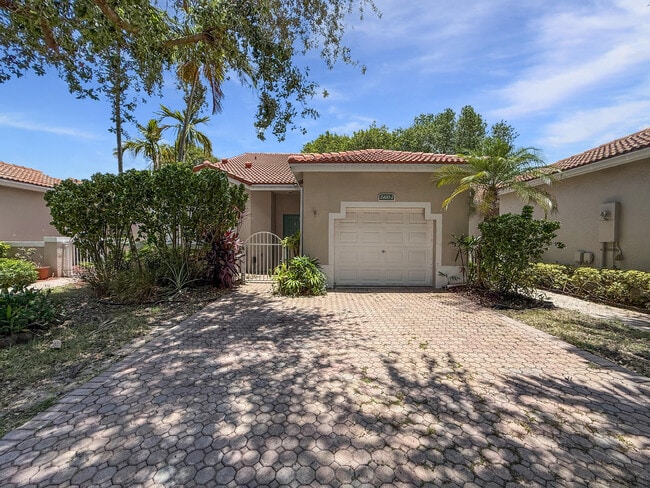 Primary Photo - 2400 E Aragon Blvd