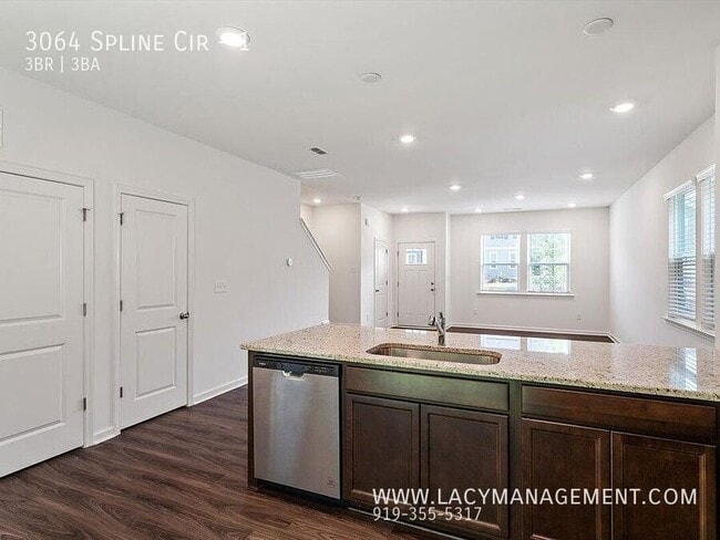 Building Photo - 3064 Spline Cir