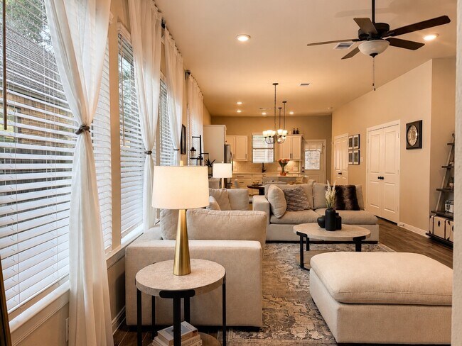 Building Photo - 7363 Lake Arrowhead Ln