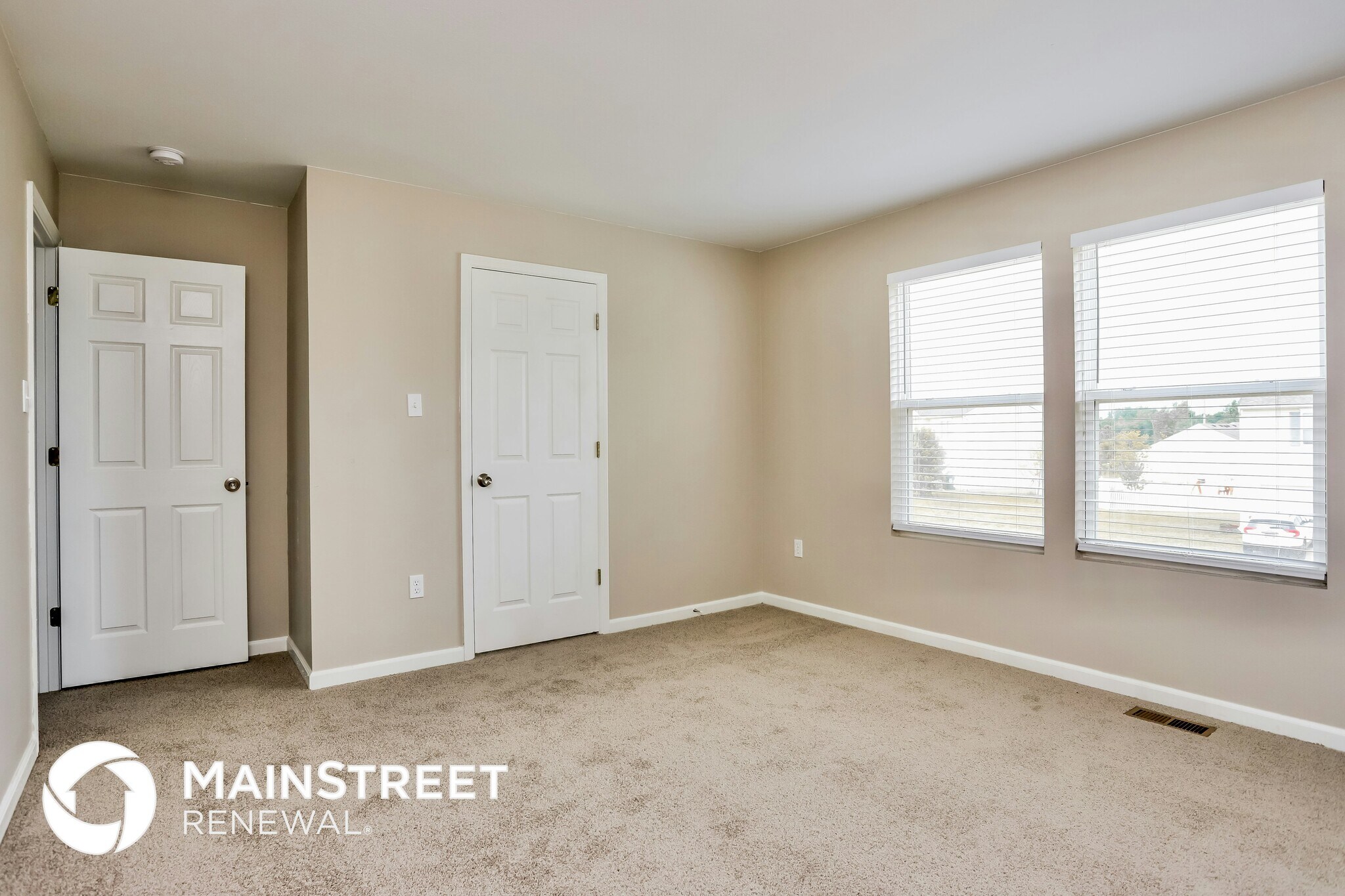 Building Photo - 30 Willow Springs Dr