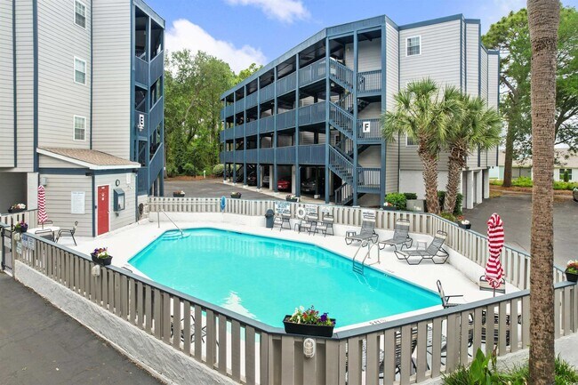 Building Photo - 1500 Cenith Dr