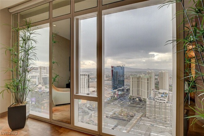 Building Photo - 3750 Las Vegas Blvd S