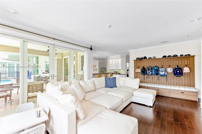Building Photo - 16001 SW 77th Ct