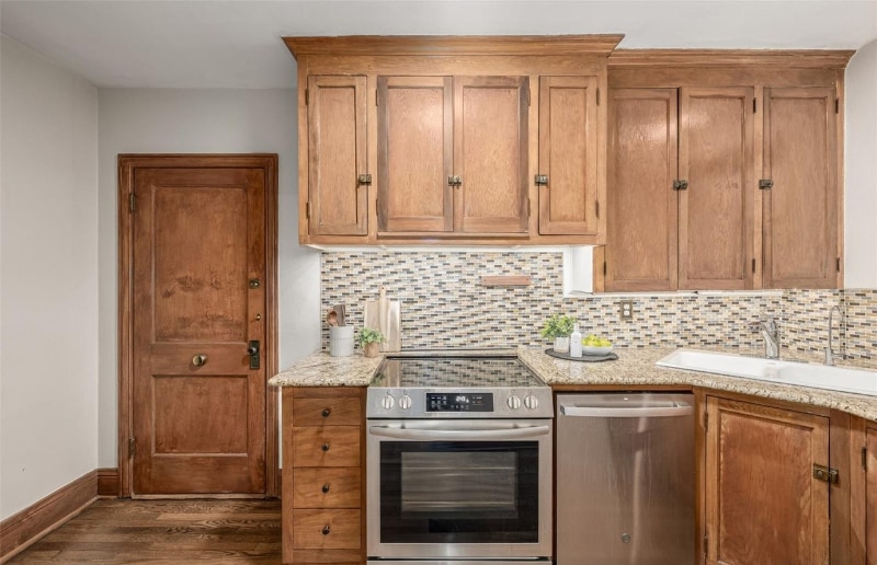 Building Photo - 1138 E 14th Ave