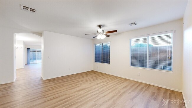 Building Photo - 44336 W McClelland Dr