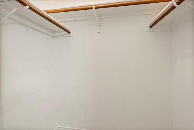 Building Photo - 13216 Bennington Ln