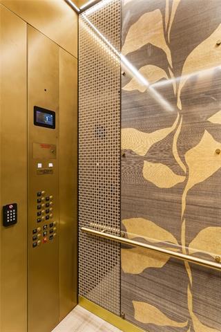 Building Photo - 1530 Meeting St