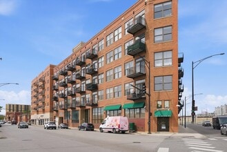 Building Photo - 2310 S Canal St