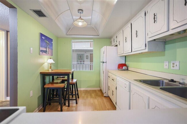 Building Photo - 4902 38th Way S