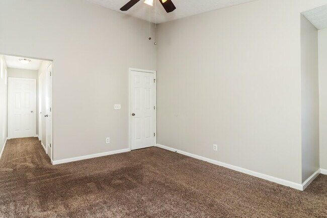 Building Photo - 235 Osmanthus Way