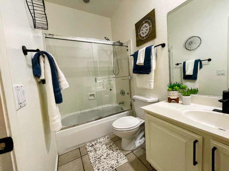 Building Photo - 8180 E Shea Blvd