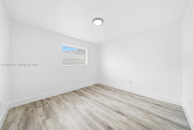 Building Photo - 1781 SW 13th St