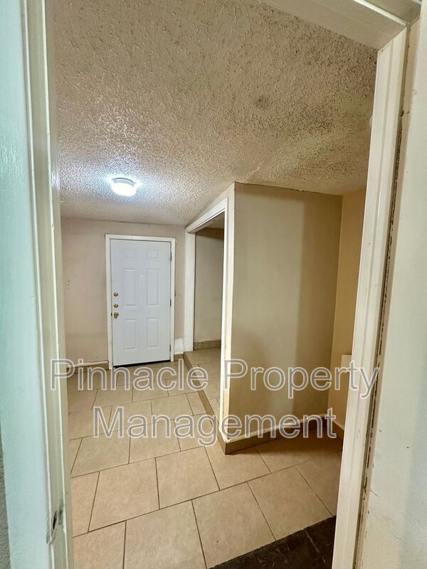 Building Photo - 2701 Raney St