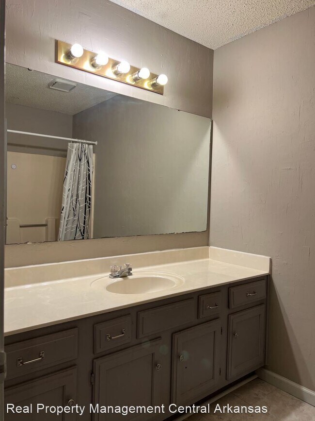 Building Photo - 3 br, 2 bath House - 115 Highland Point Cove