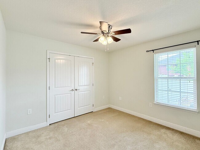 Building Photo - Spacious 4-Bedroom Home - Whisper Creek