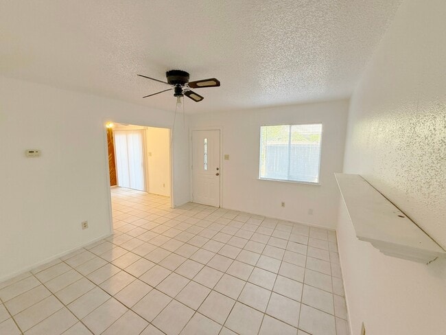 Building Photo - 5321 Pinewilde Dr