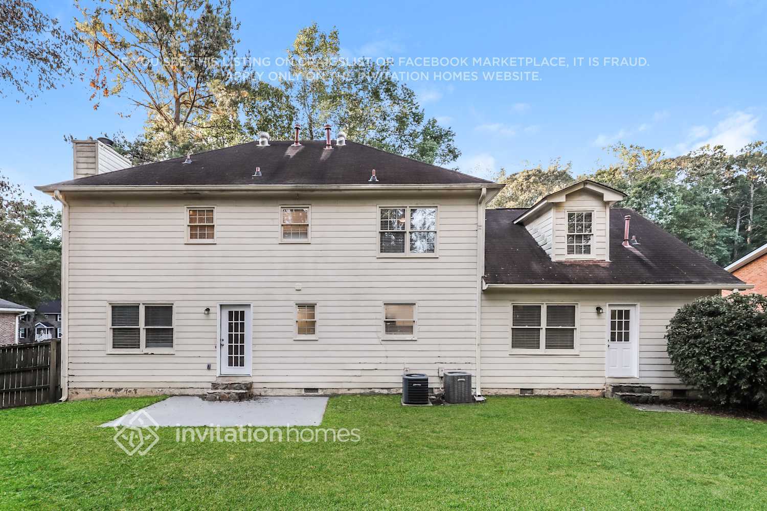 Building Photo - 2498 Quentin Dr