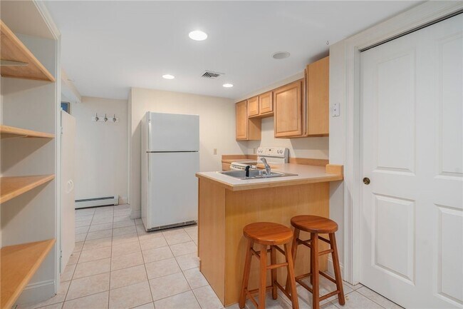 Building Photo - 14 Betty Hill Rd