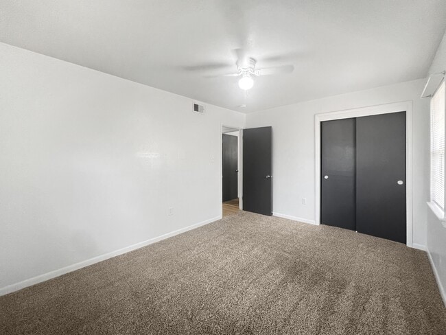 Building Photo - 4533 SW Beta Ave