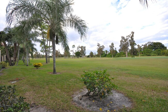 Building Photo - 7101 Golf Colony Ct