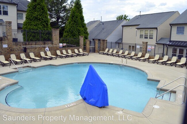 Building Photo - 4981 Wyngate Village Dr