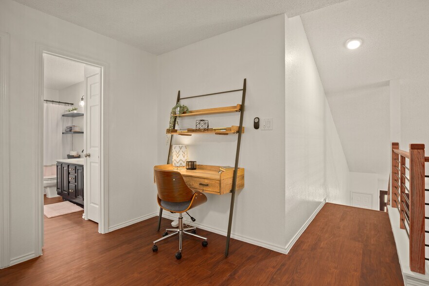 Living room 2 - 8309 Priest River Dr