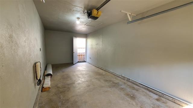 Building Photo - 2943 Harbinger Ln