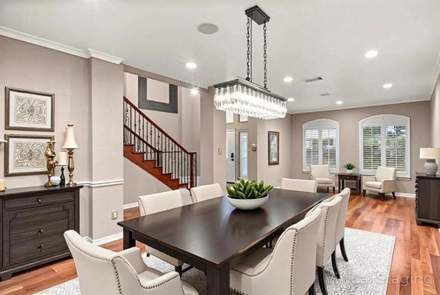 Building Photo - 808 Sabona Dr