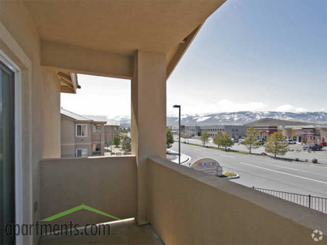 Outdoor Area - Horizons at South Meadows