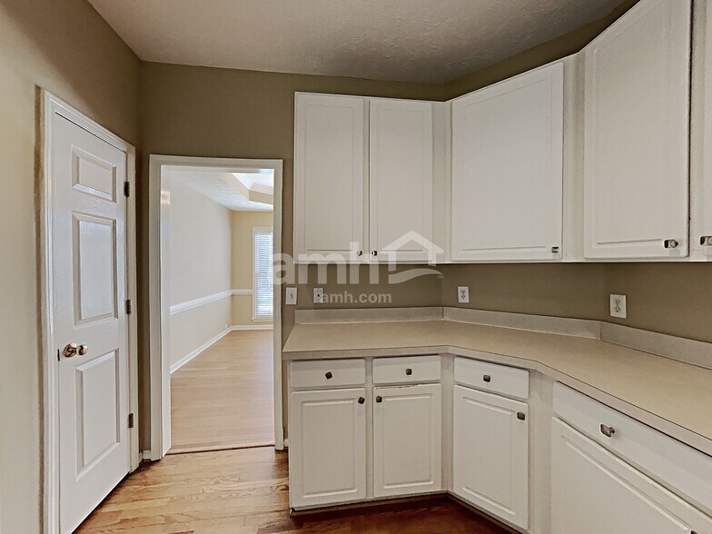Building Photo - 2175 Carlysle Cove Dr
