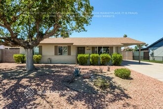 Building Photo - 3819 W Columbine Dr